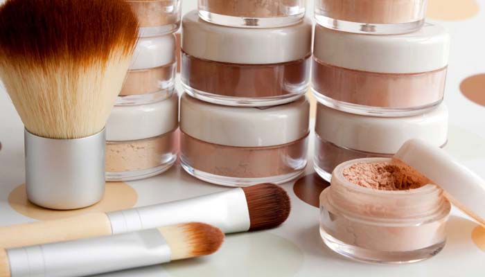 The Difference Between Regular Makeup And Mineral Makeup