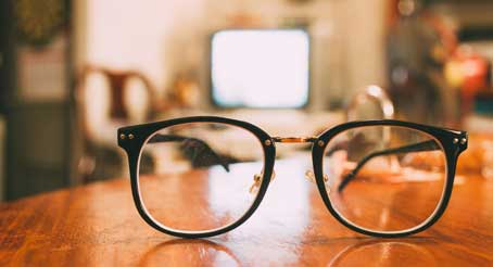 Some Symptoms You May Have Presbyopia