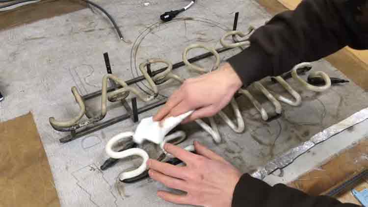 Neon Sign Cleaning – Tips For Keeping Your Neon Signs in Good Condition